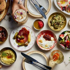משתה ים תיכוני בנוסח שוק לוינסקי משתה ים תיכוני בנוסח שוק לוינסקי