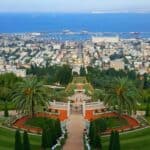 להתאהב בחיפה על רקע שקיעה