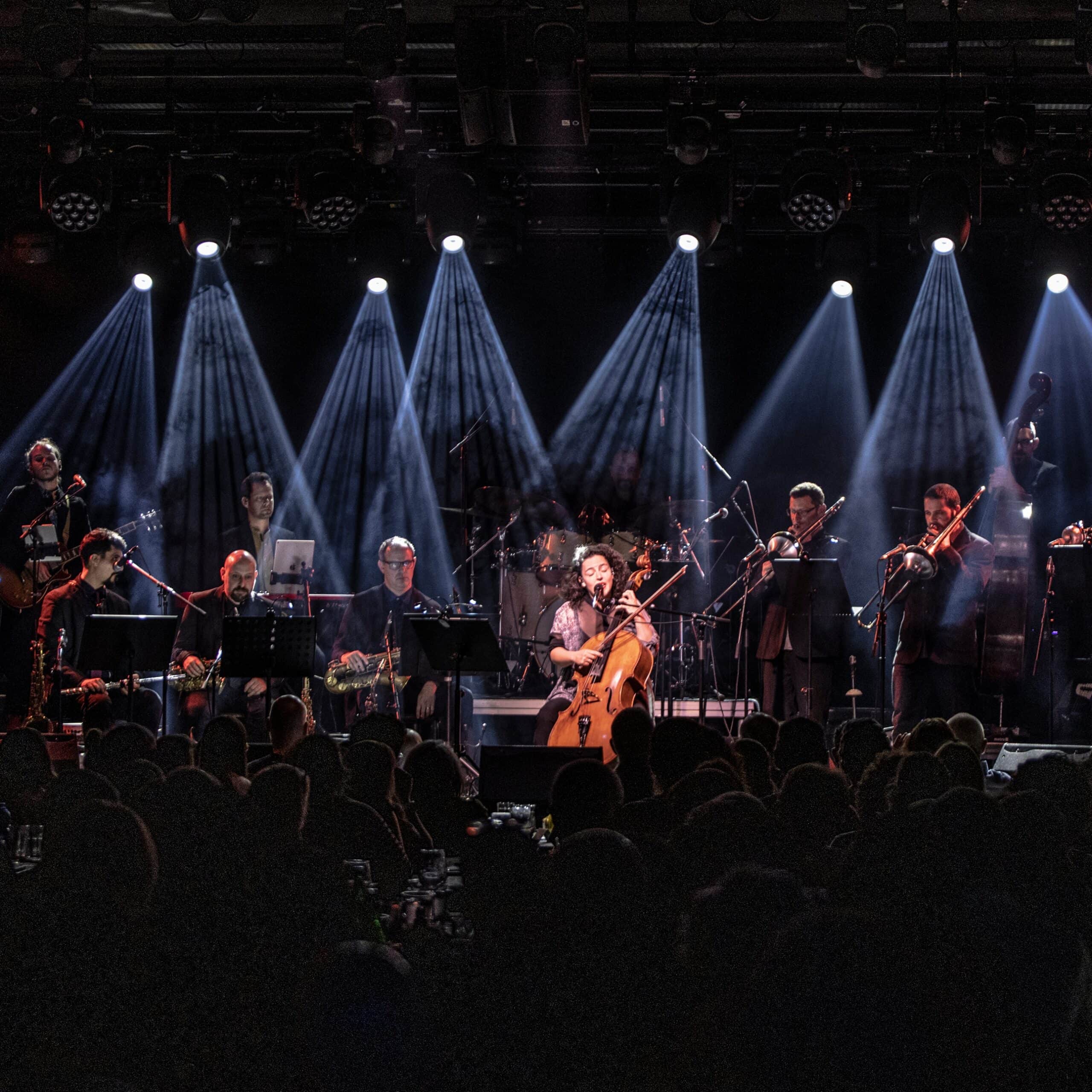 כרטיס לסדרת התזמורות מאחורי כל תזמורת יש סיפור