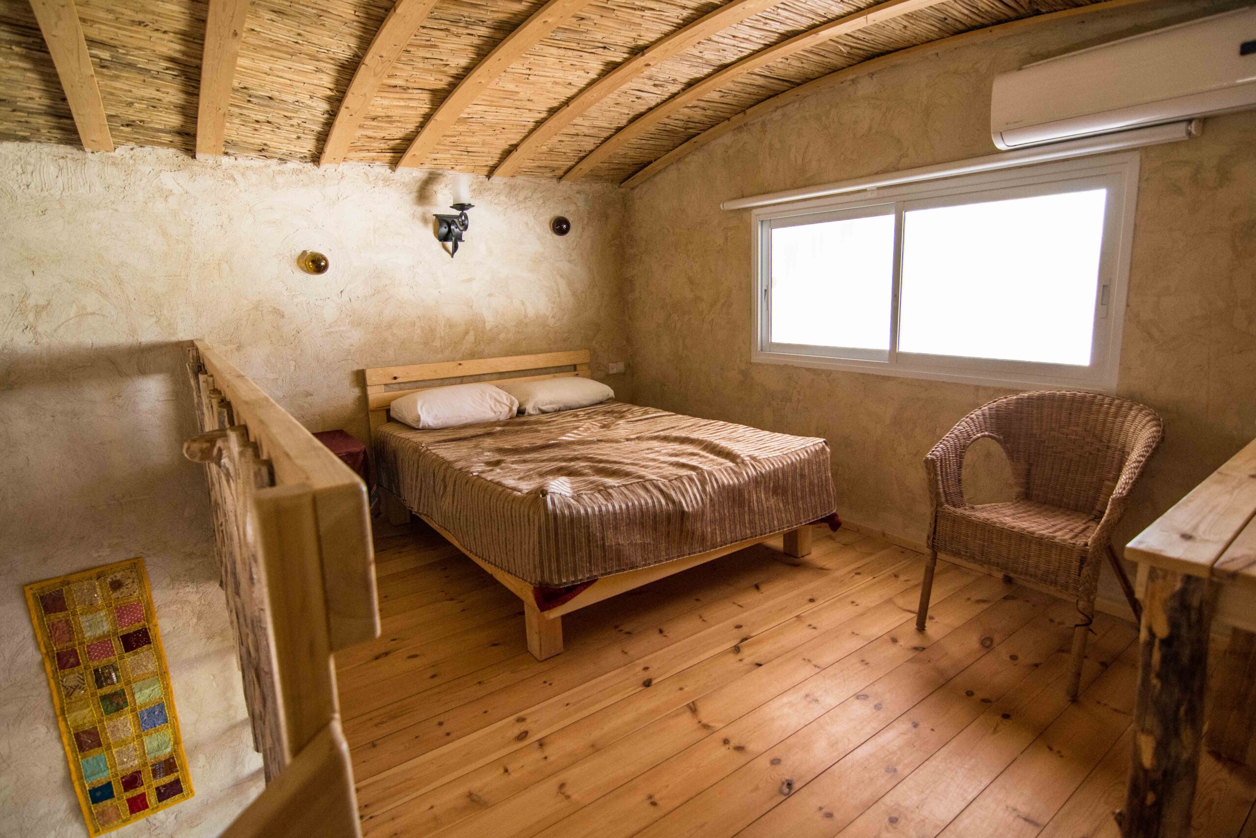 חדרים מדבריים